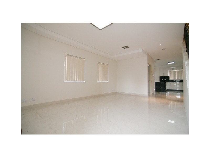 14a Mahnken Ave, Revesby NSW 2212