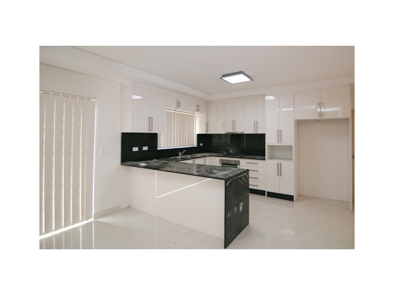 14a Mahnken Ave, Revesby NSW 2212