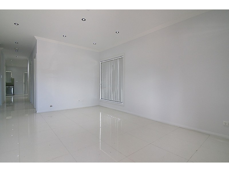 1/45 Lancaster Ave, Punchbowl NSW 2196