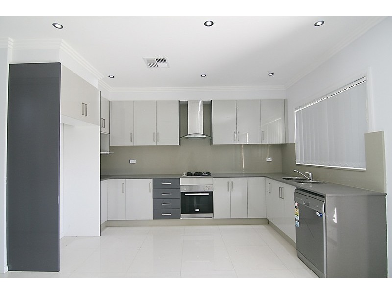 1/45 Lancaster Ave, Punchbowl NSW 2196