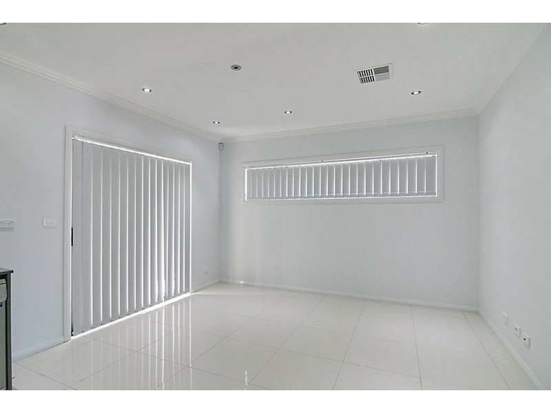 1/45 Lancaster Ave, Punchbowl NSW 2196