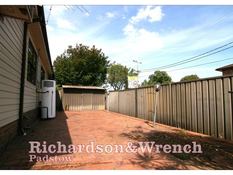 137 Gibson Avenue, Padstow NSW 2211