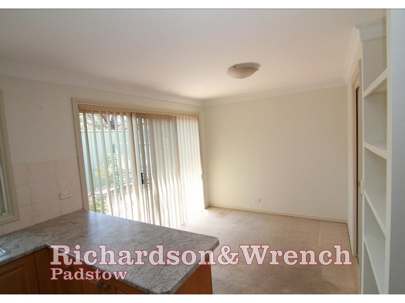 2/19 Gwandalan Rd, Padstow NSW 2211