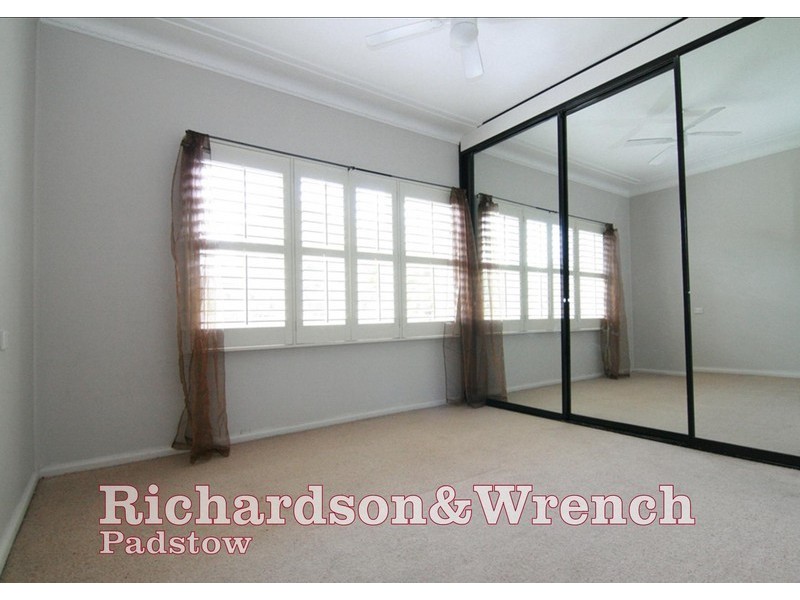 2 Gowlland Pde, Panania NSW 2213