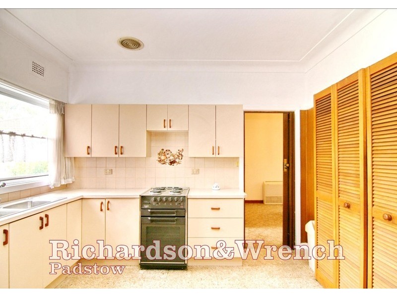 37 Uranus Road, Padstow NSW 2211