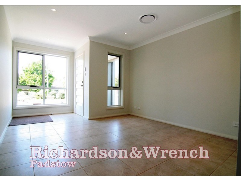 1/57 Gleeson Ave, Condell Park NSW 2200