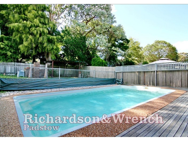 62  Caroline Crescent, Georges Hall NSW 2198