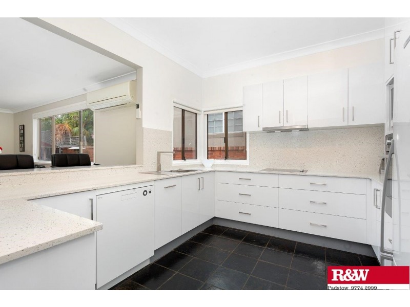 34 Queensbury Road, Padstow Heights NSW 2211