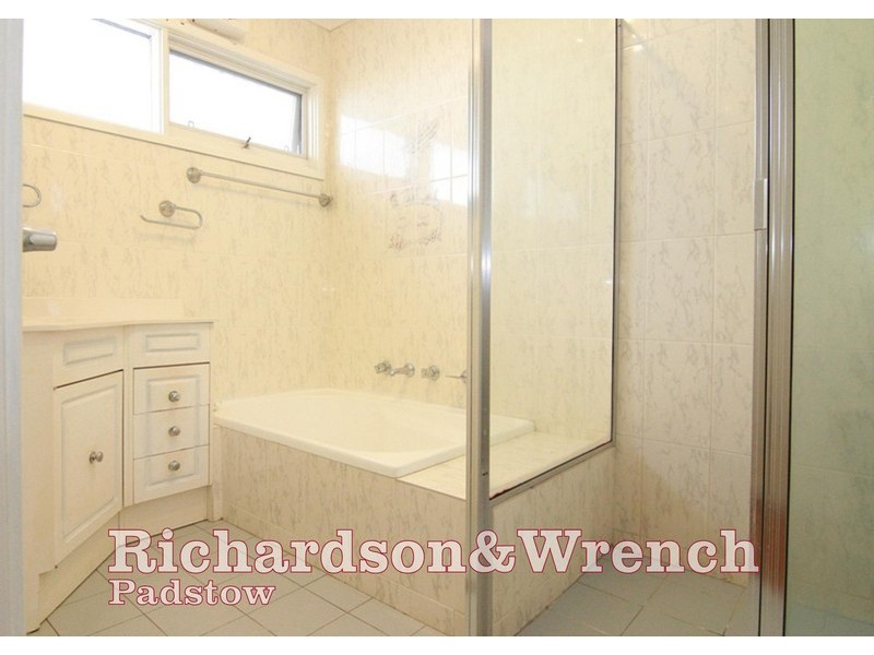 19 Nambucca Place, Padstow Heights NSW 2211