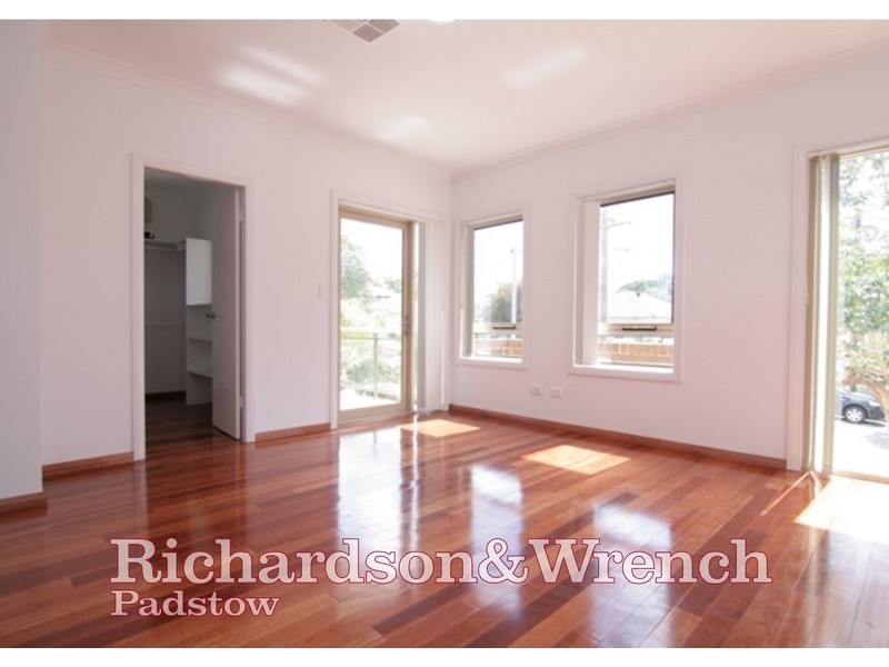 1/61 Marco Ave, Revesby NSW 2212