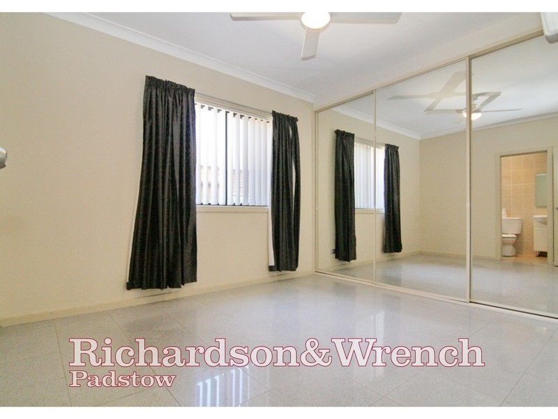 8/48 Olive Street, Condell Park NSW 2200