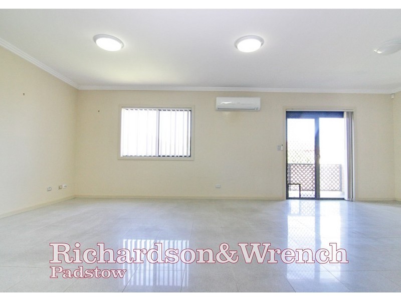 8/48 Olive Street, Condell Park NSW 2200