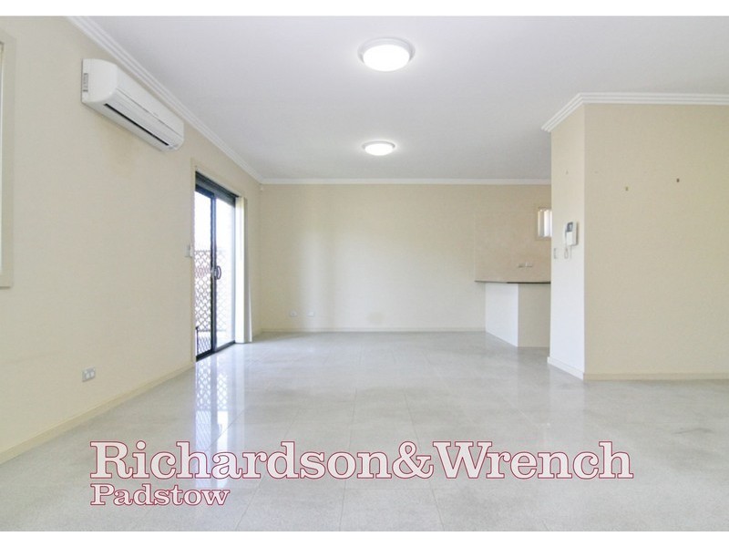 8/48 Olive Street, Condell Park NSW 2200