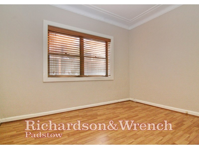 5 Rosetta Street, Beverly Hills NSW 2209