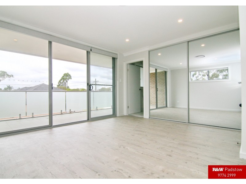 32 Wollongbar Avenue, Panania NSW 2213