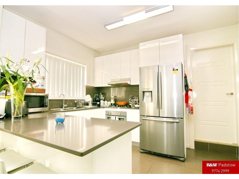 3/2 Jensen Street, Condell Park NSW 2200