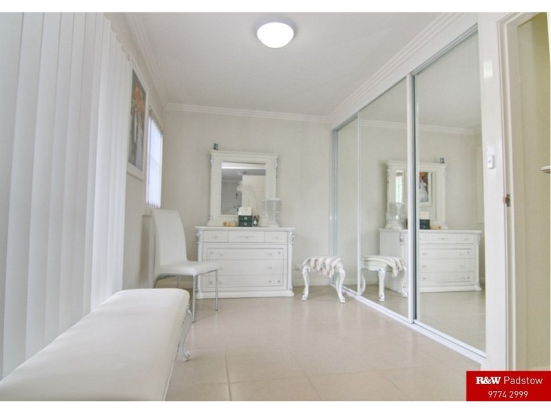 3/2 Jensen Street, Condell Park NSW 2200