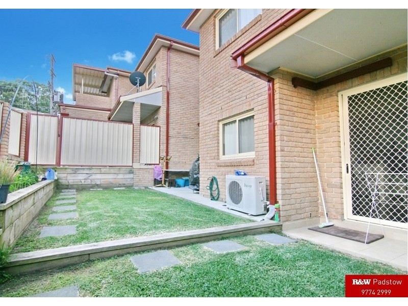 3/2 Jensen Street, Condell Park NSW 2200