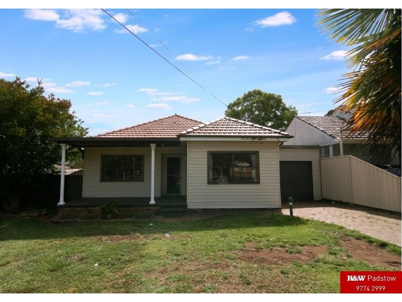 137 Gibson Avenue, Padstow NSW 2211