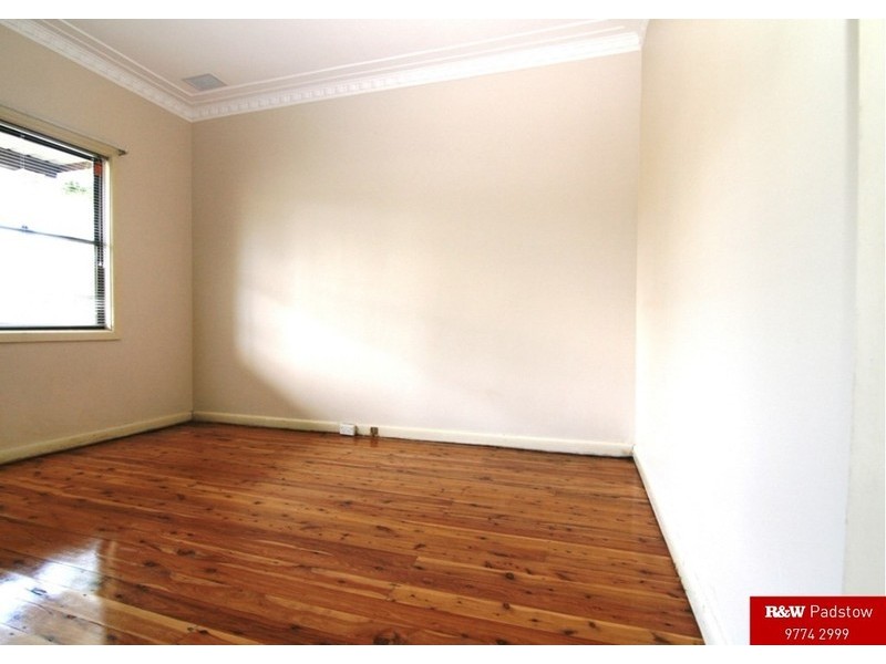 137 Gibson Avenue, Padstow NSW 2211