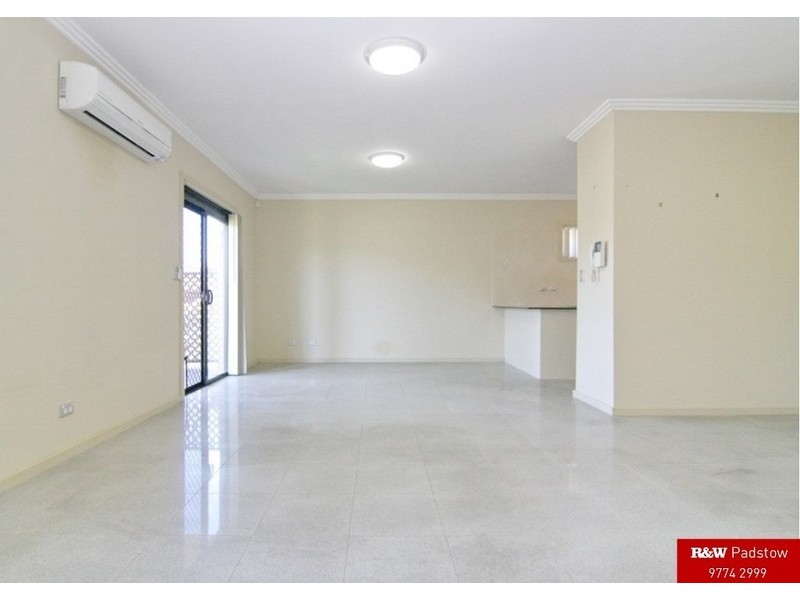 8/48-50  Olive Street, Condell Park NSW 2200