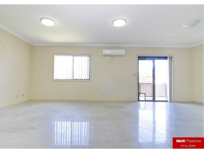 8/48-50  Olive Street, Condell Park NSW 2200