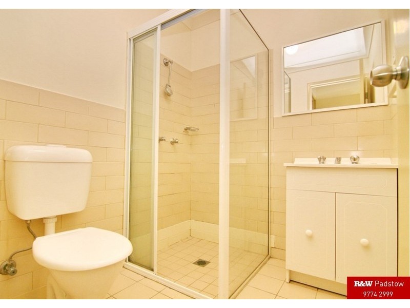 18/211 Mead Place, Chipping Norton NSW 2170