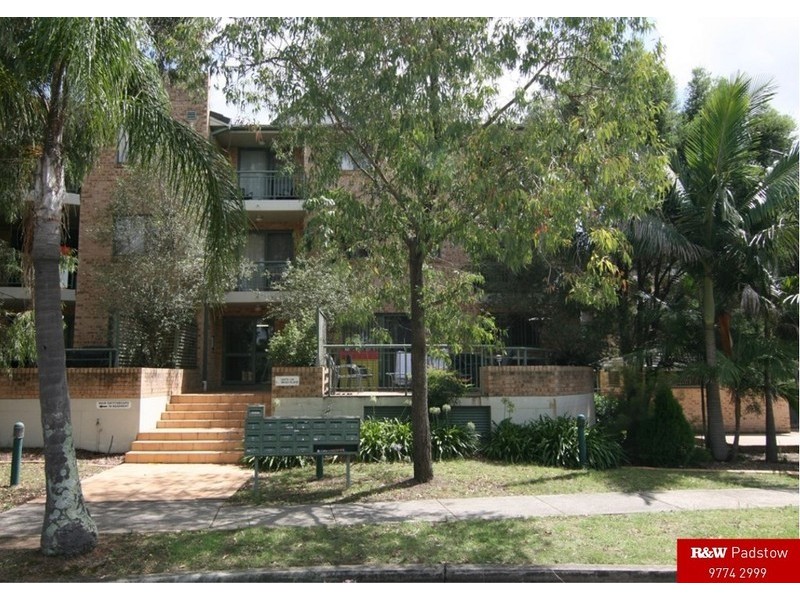 18/211 Mead Place, Chipping Norton NSW 2170