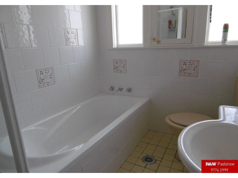 12 Lang Street, Padstow NSW 2211