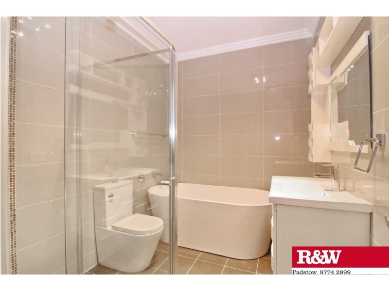 6A Tallawarra Avenue, Padstow NSW 2211