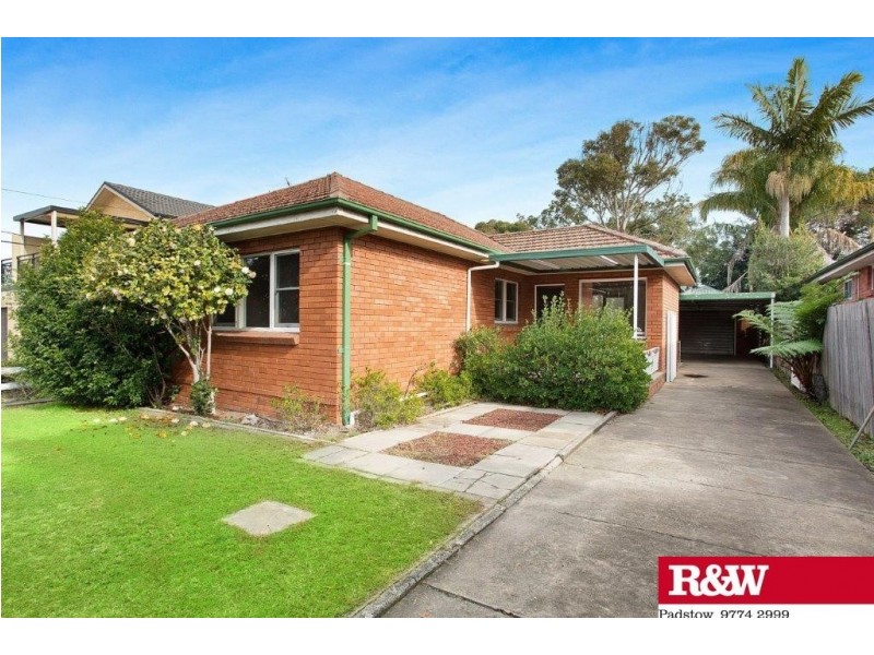 14 Eileen Street, Picnic Point NSW 2213