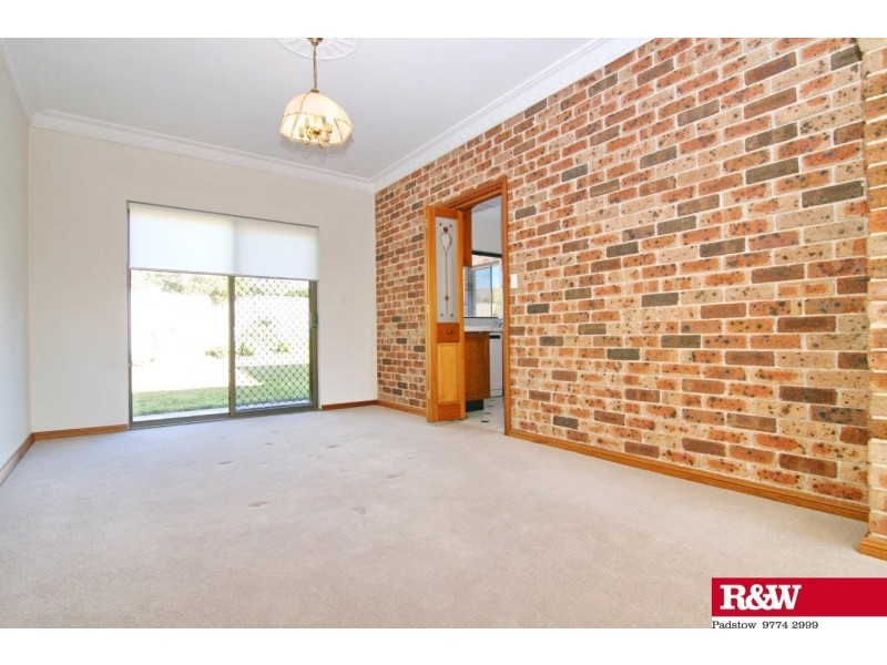 6 Walsh Close, Illawong NSW 2234