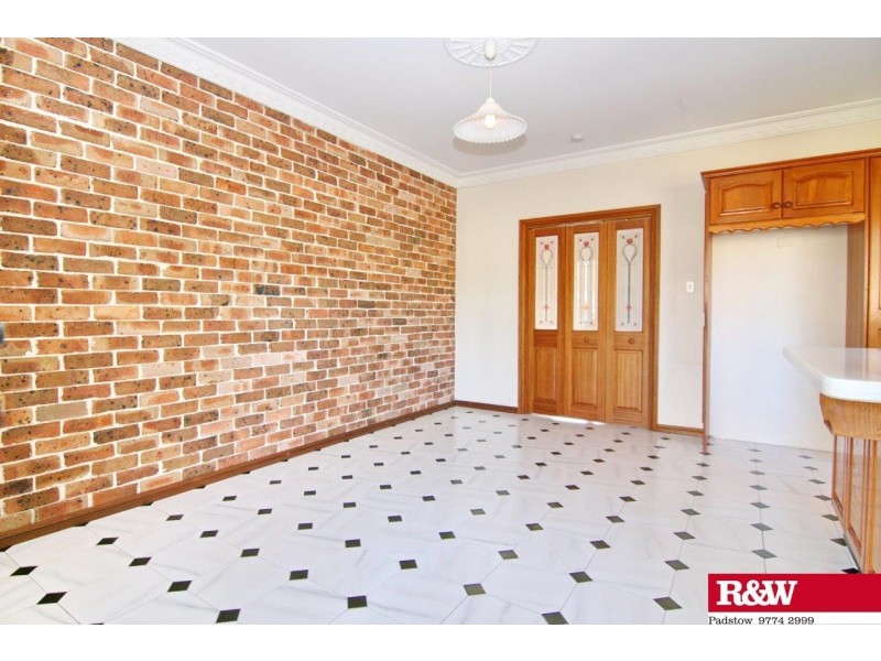 6 Walsh Close, Illawong NSW 2234