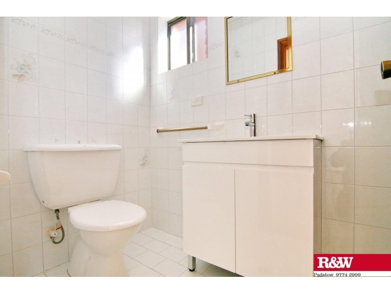 6 Walsh Close, Illawong NSW 2234