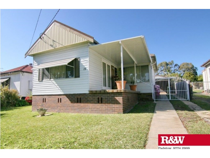 15 Truscott St, Panania NSW 2213