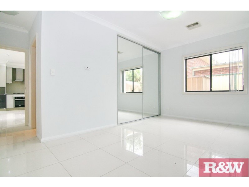4/45 Lancaster Avenue, Punchbowl NSW 2196