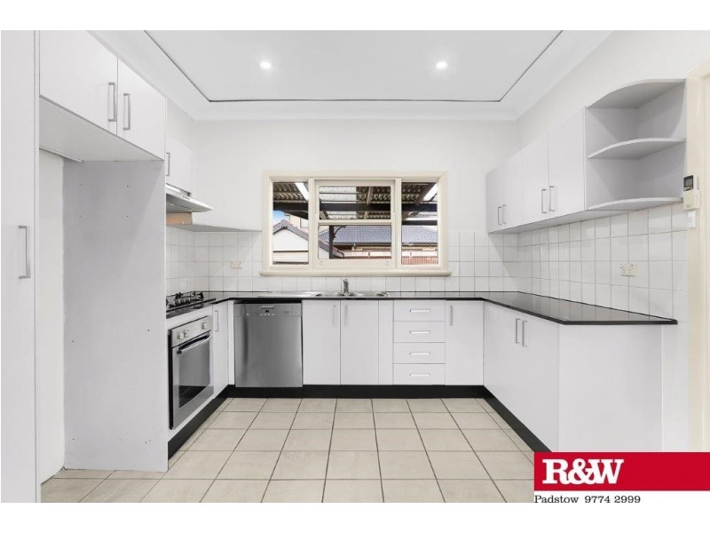 1 Old Forest Road, Lugarno NSW 2210