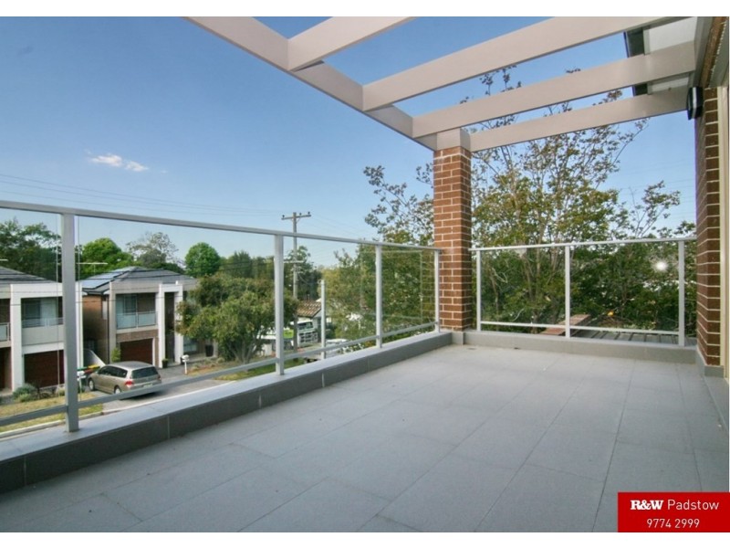 1B Tallawarra Avenue, Padstow NSW 2211