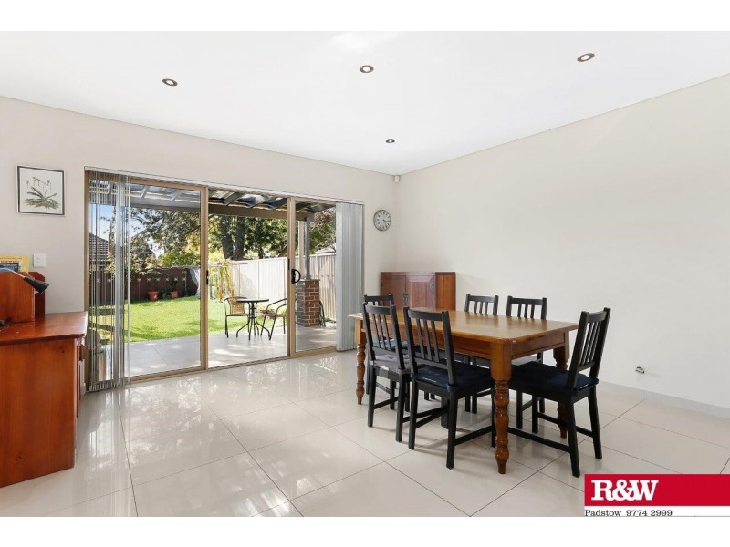 1B Worsley Street, East Hills NSW 2213