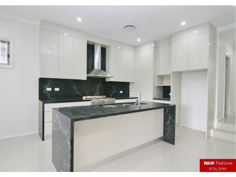 8A Prosser Avenue, Padstow NSW 2211