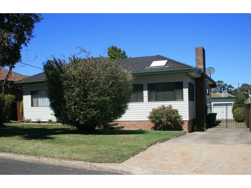 5 Alamein Rd, Revesby Heights NSW 2212