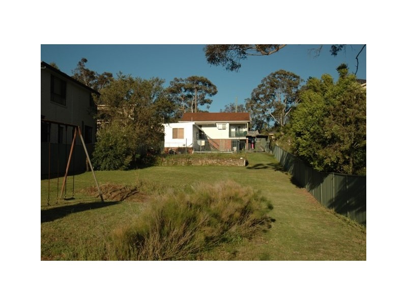 784 Henry Lawson Drive, Picnic Point NSW 2213