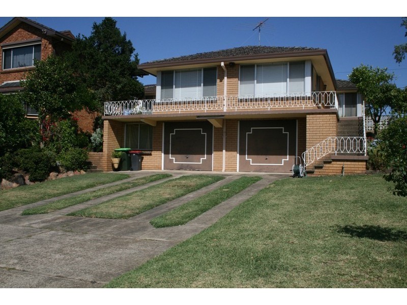 18 Saric, Georges Hall NSW 2198