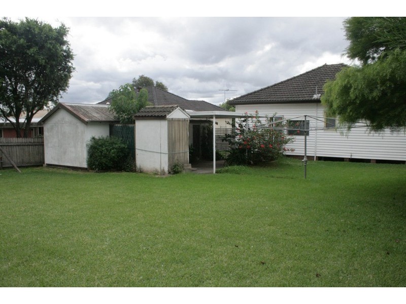 12 MARLIS AVENUE, Revesby NSW 2212