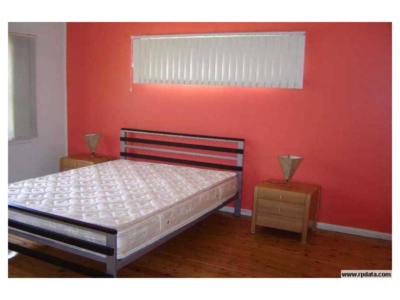 39 Doris St, Picnic Point NSW 2213