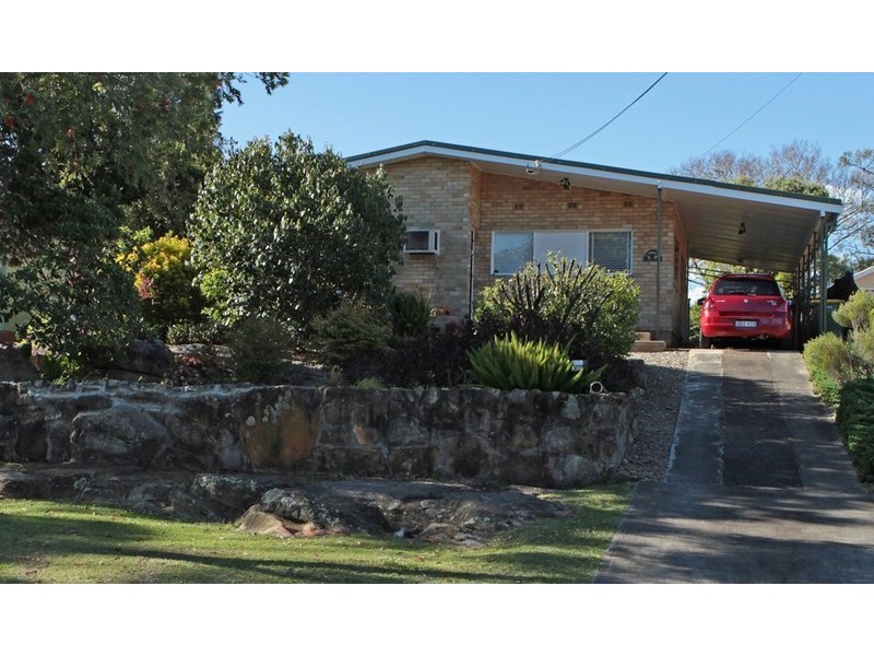 32 Doris Street, Picnic Point NSW 2213