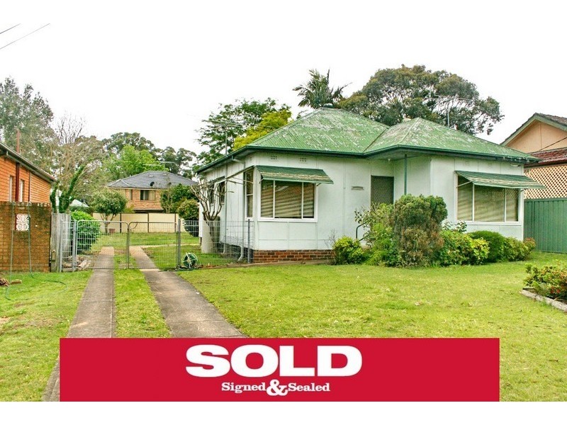 15 Worsley Street, East Hills NSW 2213