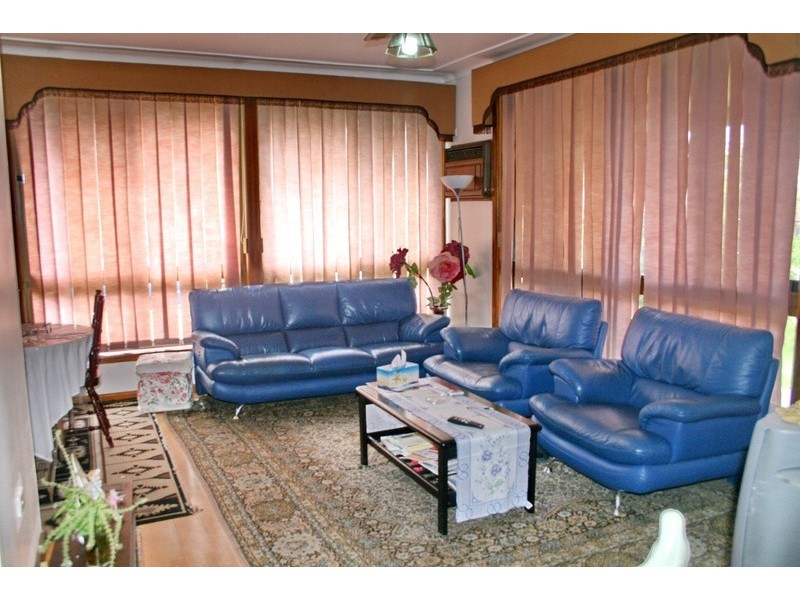 6 Snowsill Ave, Revesby NSW 2212