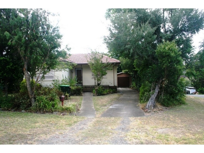 16 Hall Cres, Padstow NSW 2211