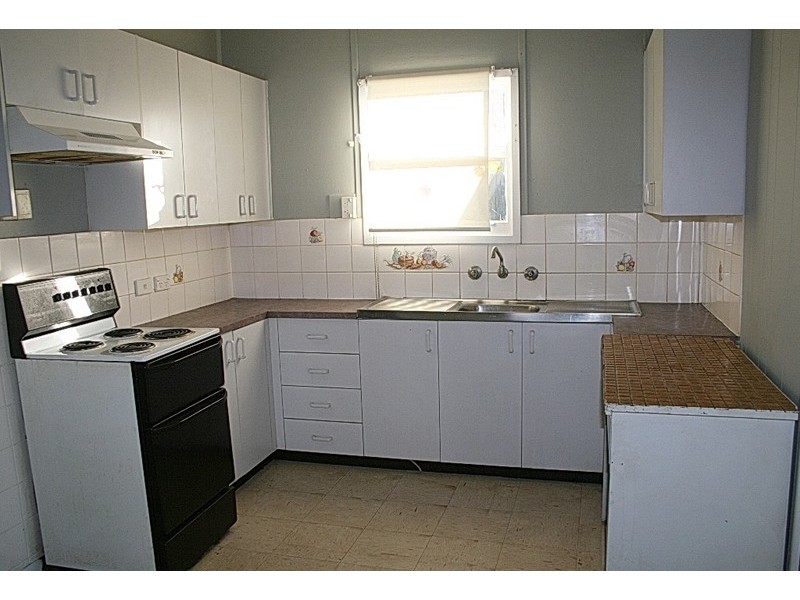 4 Enright Street, East Hills NSW 2213